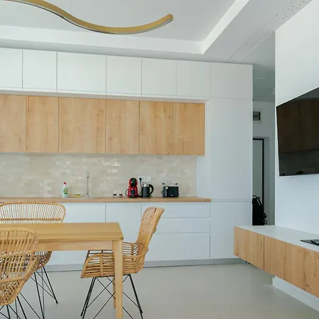 Emax Homes- Axxis Nova Нэводари