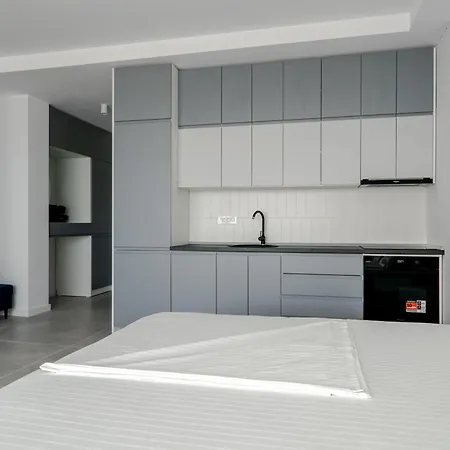 Апартаменты Emax Homes- Axxis Nova *