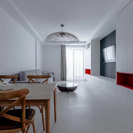 Апартаменты Emax Homes- Axxis Nova