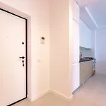Emax Homes- Axxis Nova Apartment *