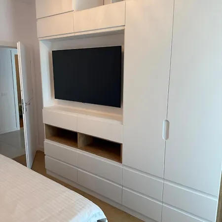 Apartmán Emax Homes- Axxis Nova
