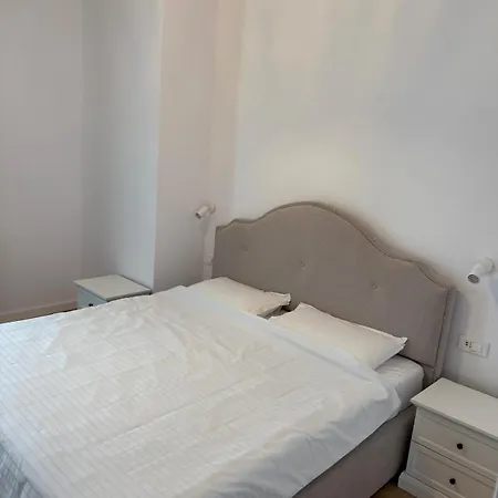 Emax Homes- Axxis Nova Apartamento Năvodari