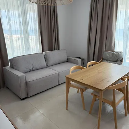Emax Homes- Axxis Nova Apartmán