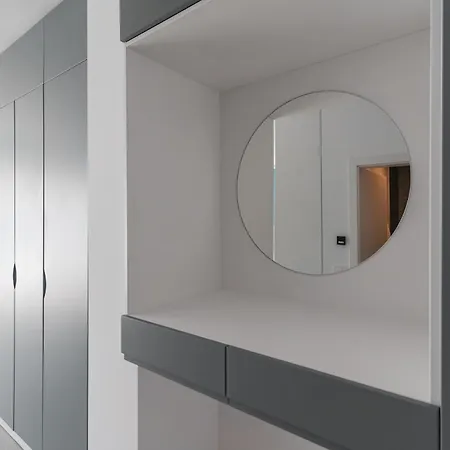 Emax Homes- Axxis Nova Apartment *