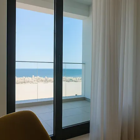 Emax Homes- Axxis Nova Apartment