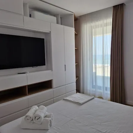 Emax Homes- Axxis Nova