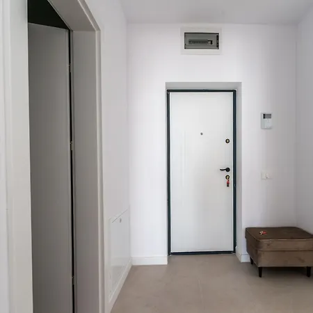 Emax Homes- Axxis Nova Apartman
