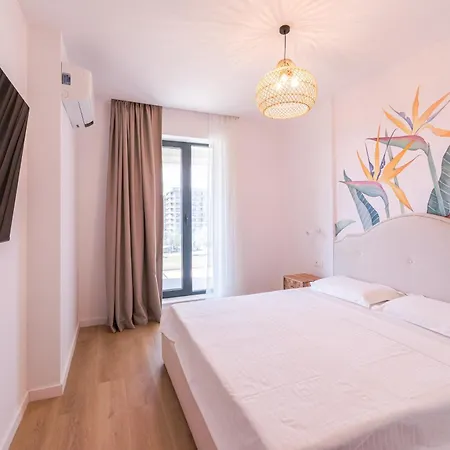 Emax Homes- Axxis Nova Apartmán