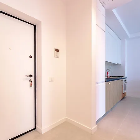 Emax Homes- Axxis Nova Apartamento *