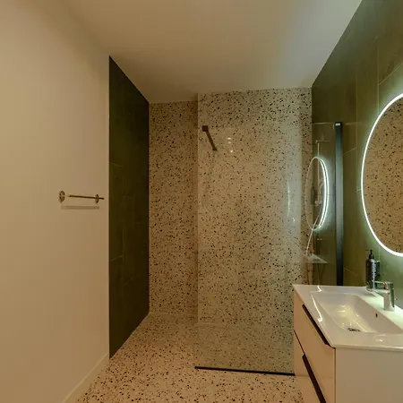 Apartman Emax Homes- Axxis Nova