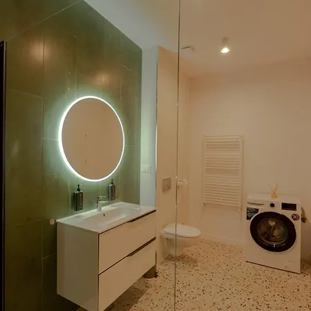 Apartman Emax Homes- Axxis Nova